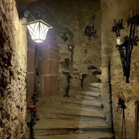 Burg Hermannstein - Kings Bed & Breakfast 3*